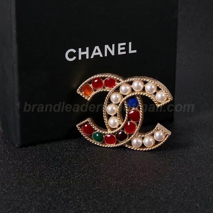 Chanel Brooch 141